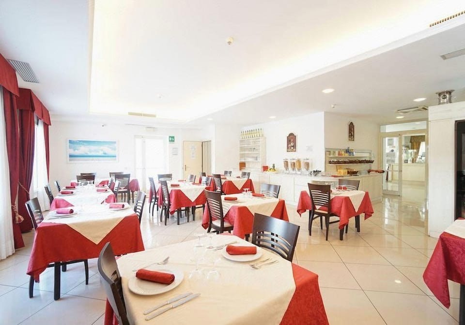 HOTEL PIGALLE Hotel in Forte dei Marmi