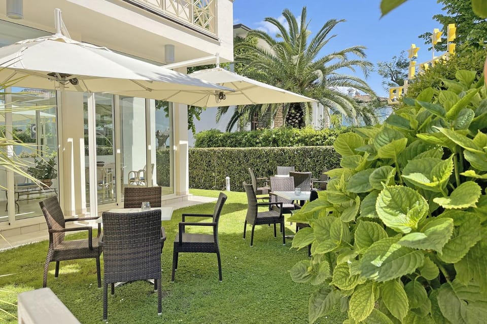 HOTEL PIGALLE Hotel in Forte dei Marmi