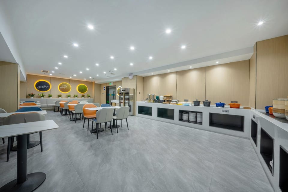 Bai  Feng  Hotel (Hefei Beicheng Station) Hotel in Jiangsu