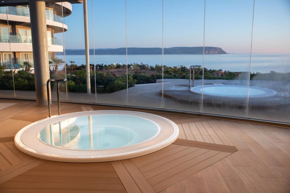 Hot tub