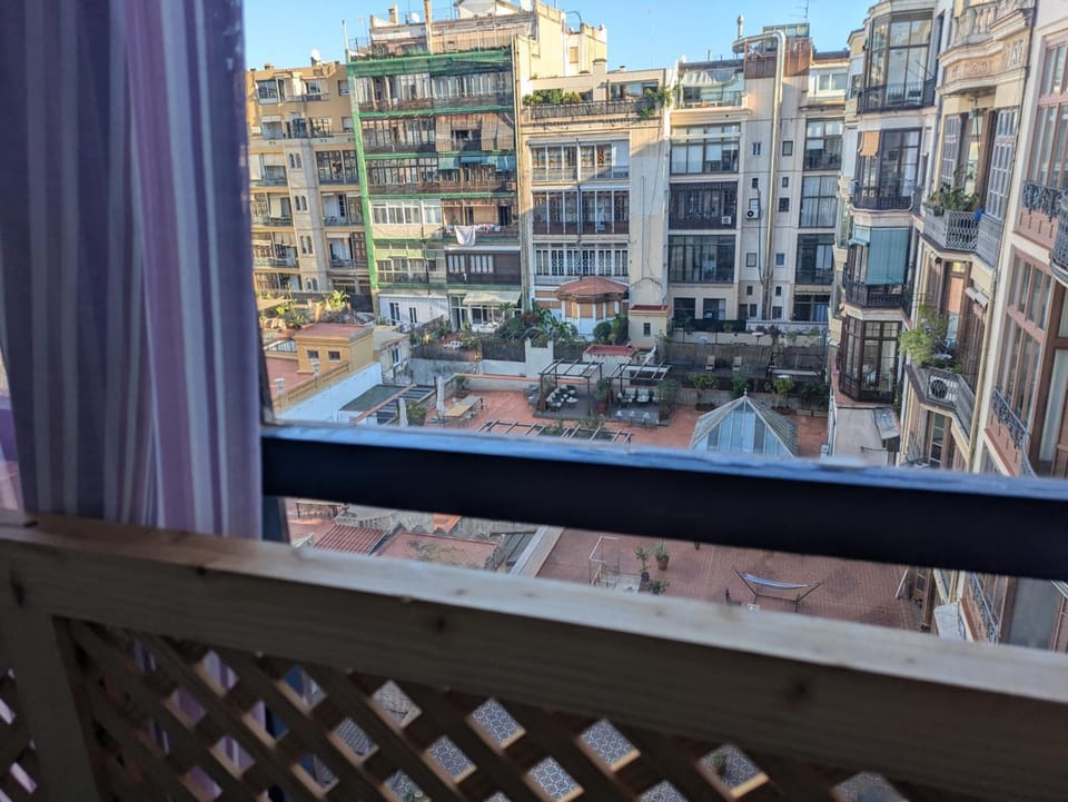 PENSION CASA DE BARCA Hostel in Barcelona