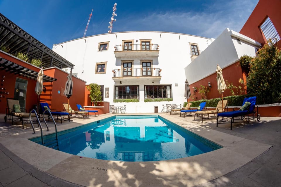 Swimming pool
