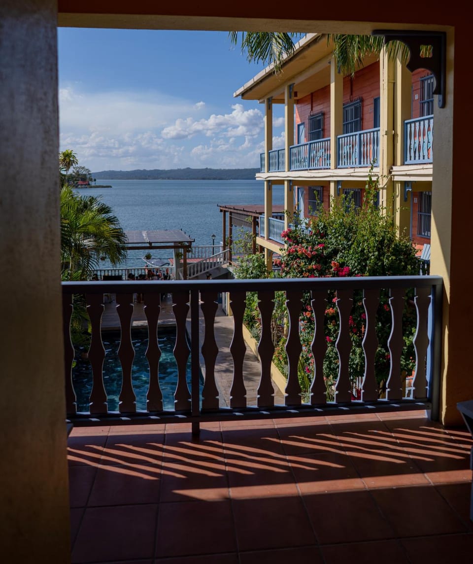 Hotel Casona de La Isla Hotel in Guatemala