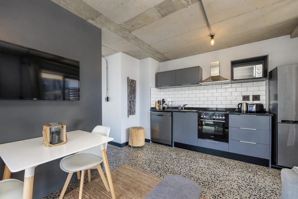 Manhattan On Coral Apartments Hotel in Cape Town