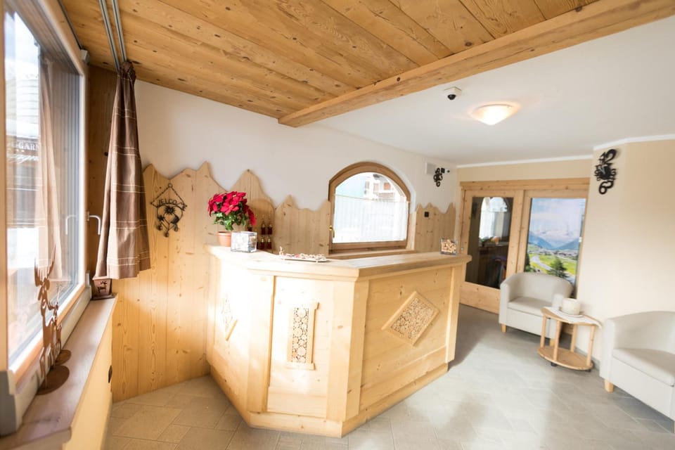 Hotel Champagne Hotel in Canton of Grisons