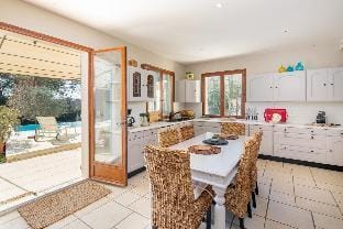 Lily of the Valley Villa near St Paul de Vence Hotel in Roquefort-les-Pins