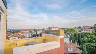 Loft ad un passo dal cielo - Italian Homing Hotel in Desenzano del Garda