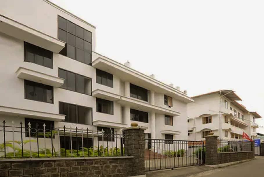 Saras Park Inn Hotel in Thiruvananthapuram