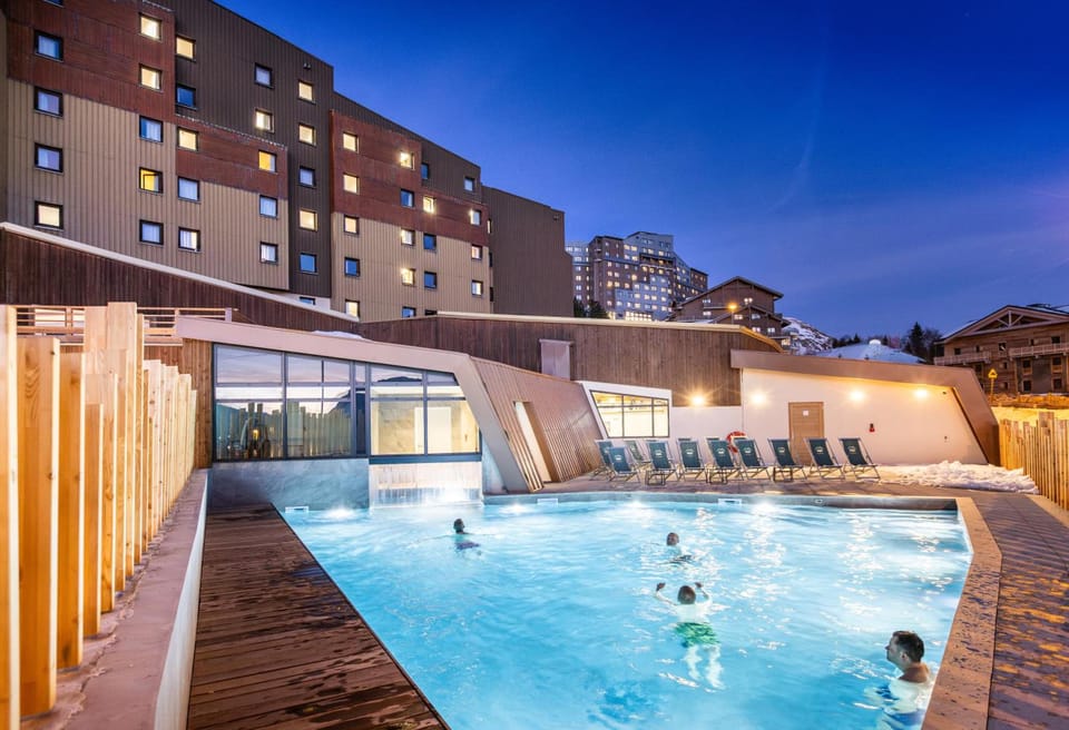 Hotel Club MMV Les Bergers Hotel in Huez