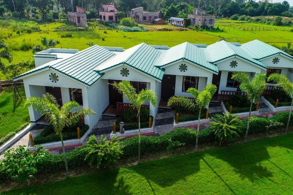 Mohor Kutir Resort Hotel in West Bengal