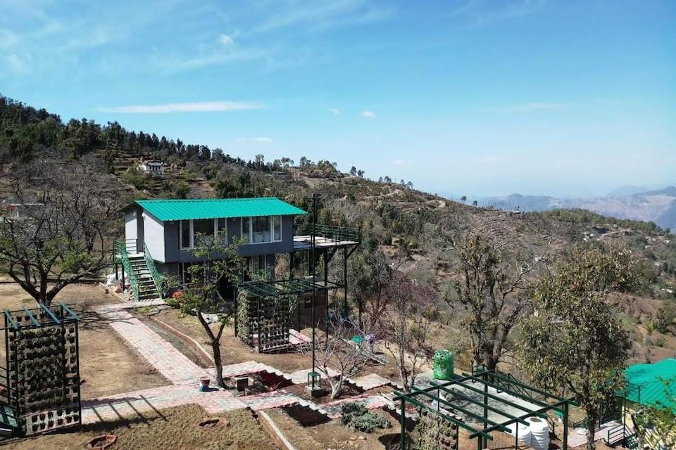 Nest and Hives Hotel in Uttarakhand