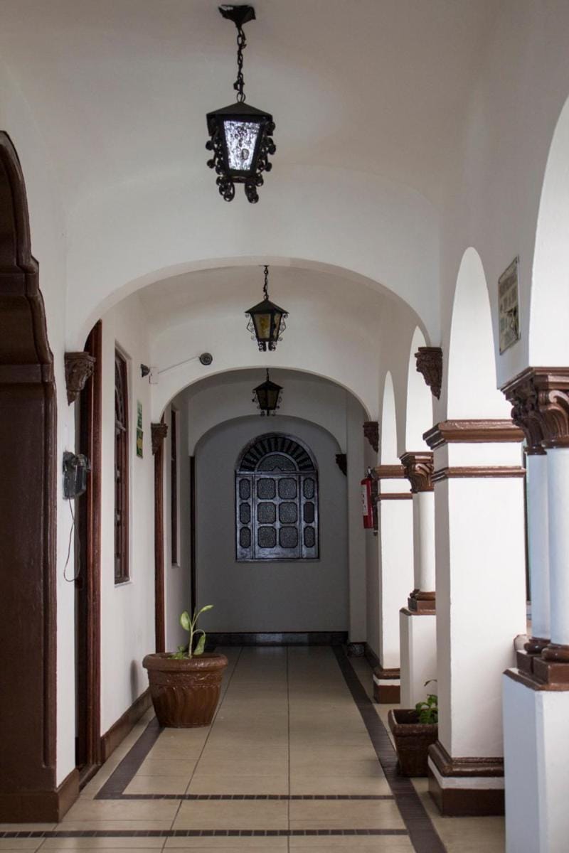 Hotel Colonial Hotel in Manzanillo