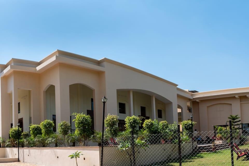 Hotel Rishi Regency Hotel in India