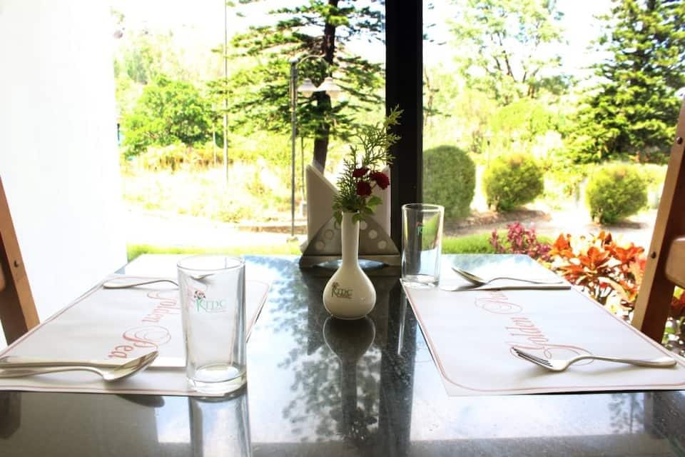 Golden Peak Hotel in Kerala