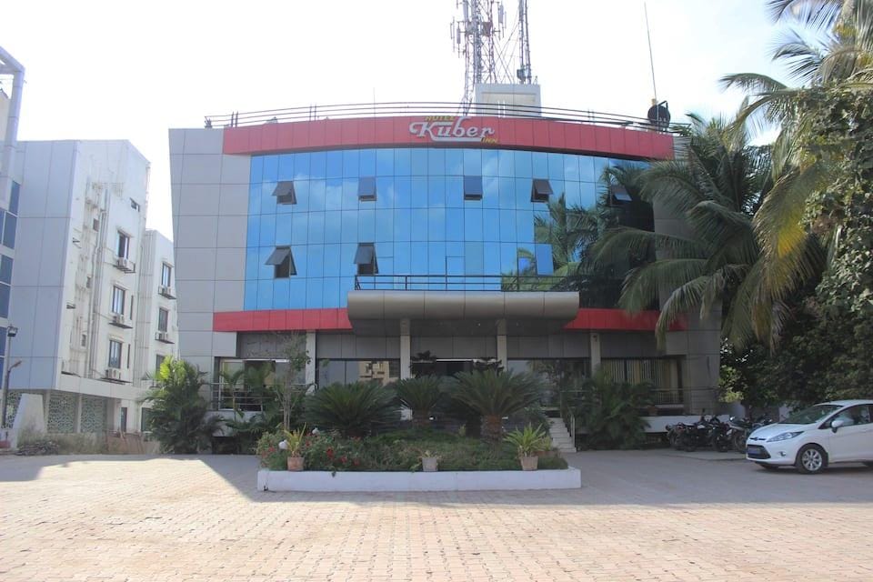 Hotel Kuber Inn Hotel in Maharashtra