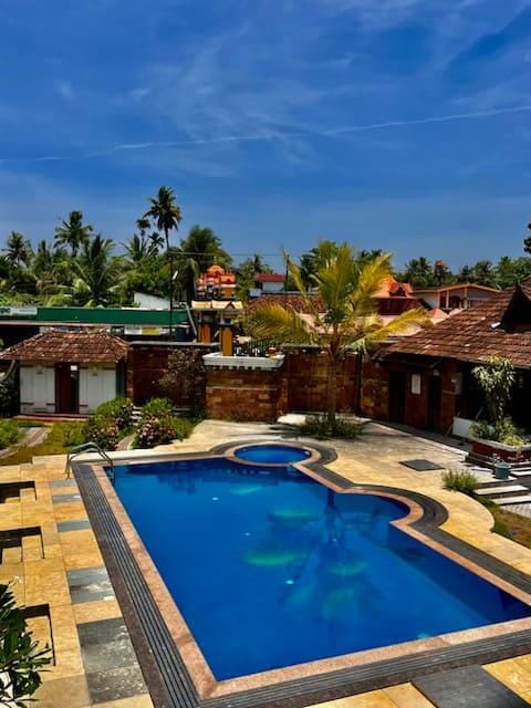 Kumarakom Tharavadu Heritage Hotel Hotel in Alappuzha