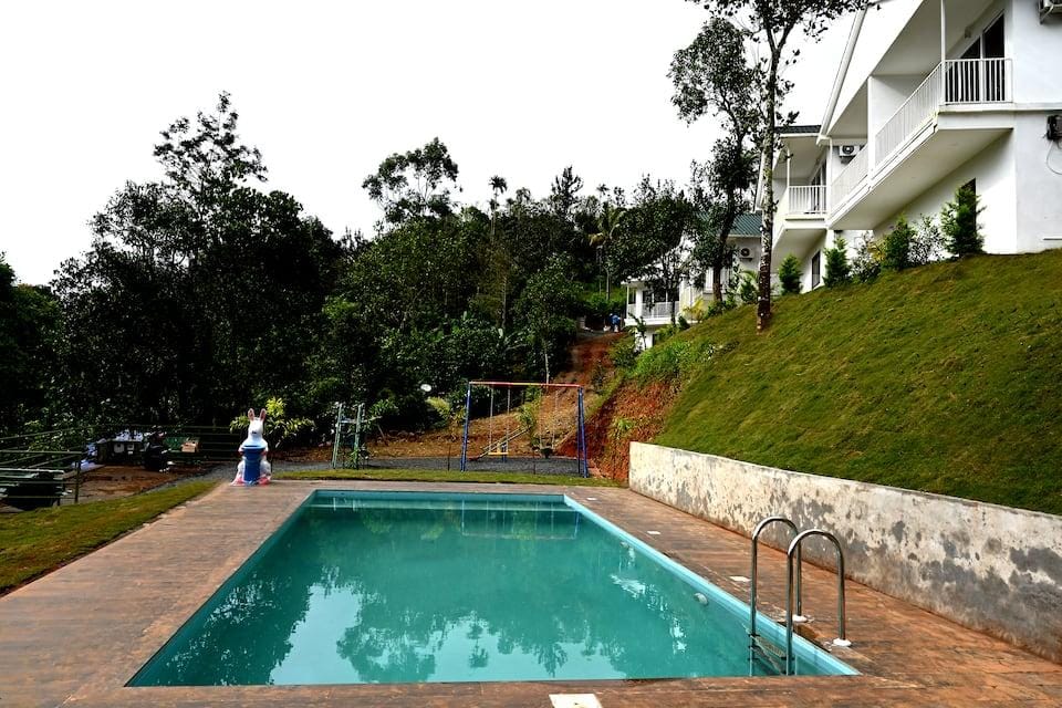 Rainwood Aurum Munnar Hotel in Kerala