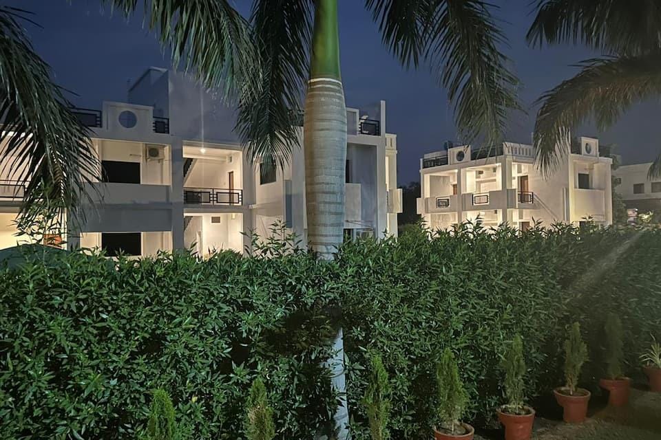Grand Atithi Hotel in Gujarat