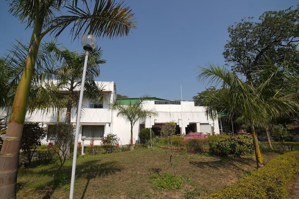 MPT Jhankar Hotel in Uttar Pradesh