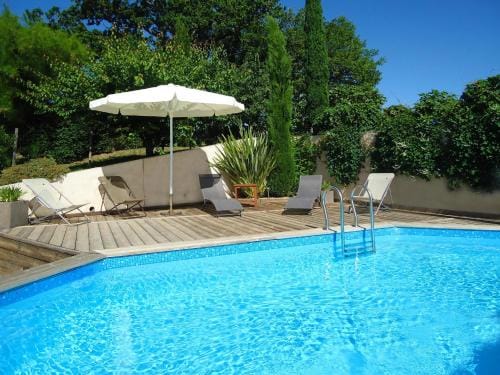 CHAMBRES D'HOTES "MAISON PONS" proche UZES - PONT DU GARD Hotel in Provence-Alpes-Côte d'Azur