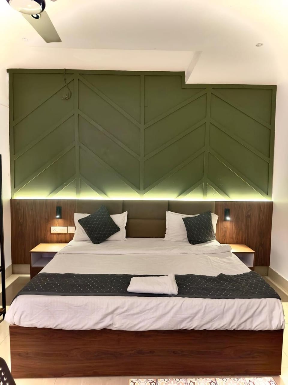 NEATFLIX AND CHILL Hotel in Bhubaneswar