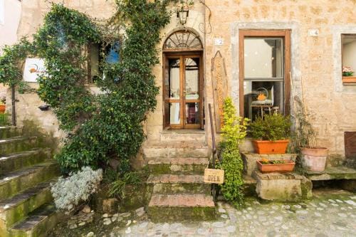 Opera Suites - Le notti bianche Hotel in Lazio