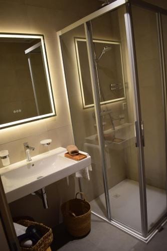 Boutique Hotel La Couronne Mies Hotel in Canton of Geneva