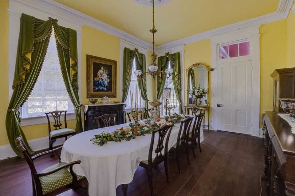 The Inn at Cedar Grove Hotel in Vicksburg