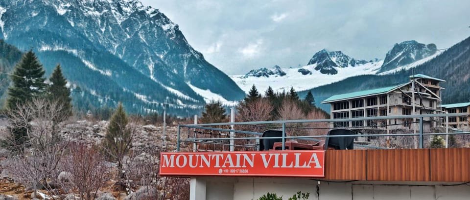 Mountain villa Hotel in Himachal Pradesh