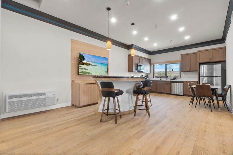 Aspire Inn Studios & Spas Hotel in Bellflower