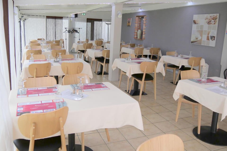 Hotel Restaurant du Lac Hotel in Occitanie