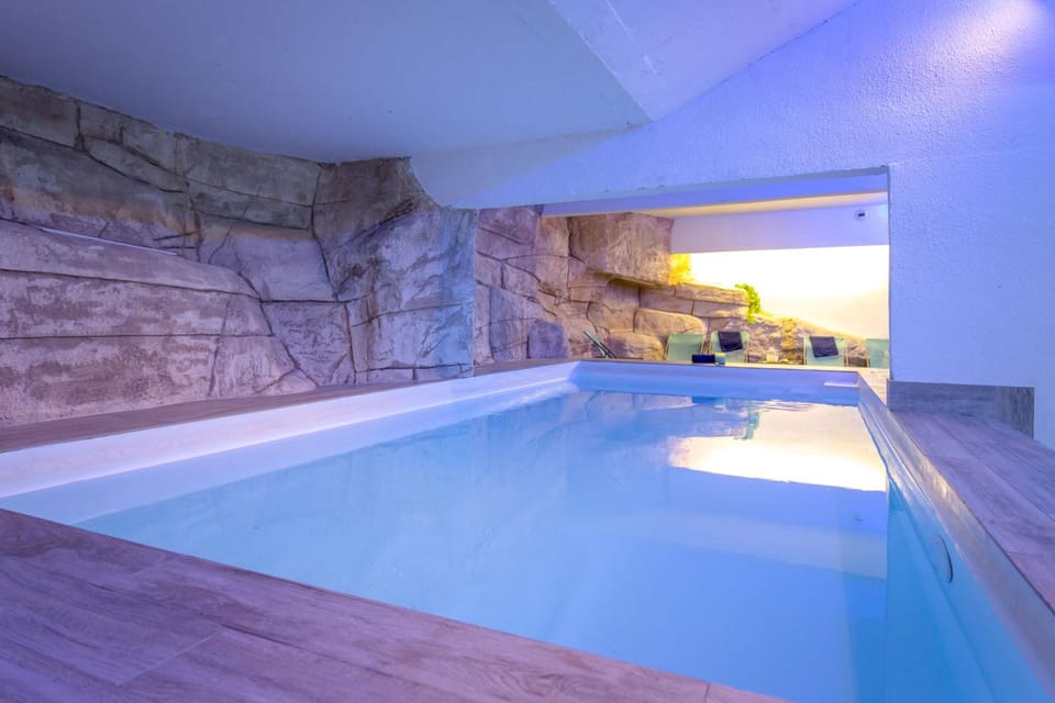 SOWELL RESIDENCES New Chastillon Apartment hotel in Isola