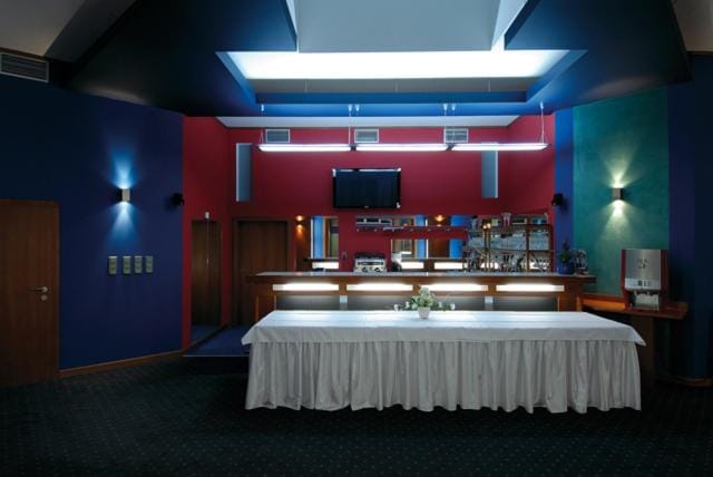 Bar/lounge