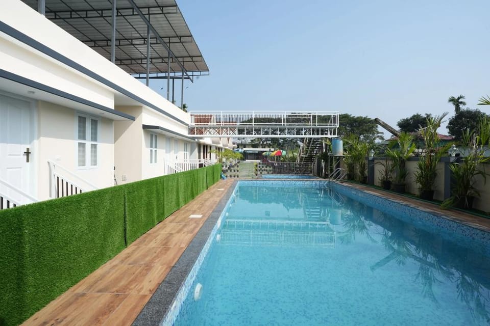 Lakeway Resorts Resort in Alappuzha