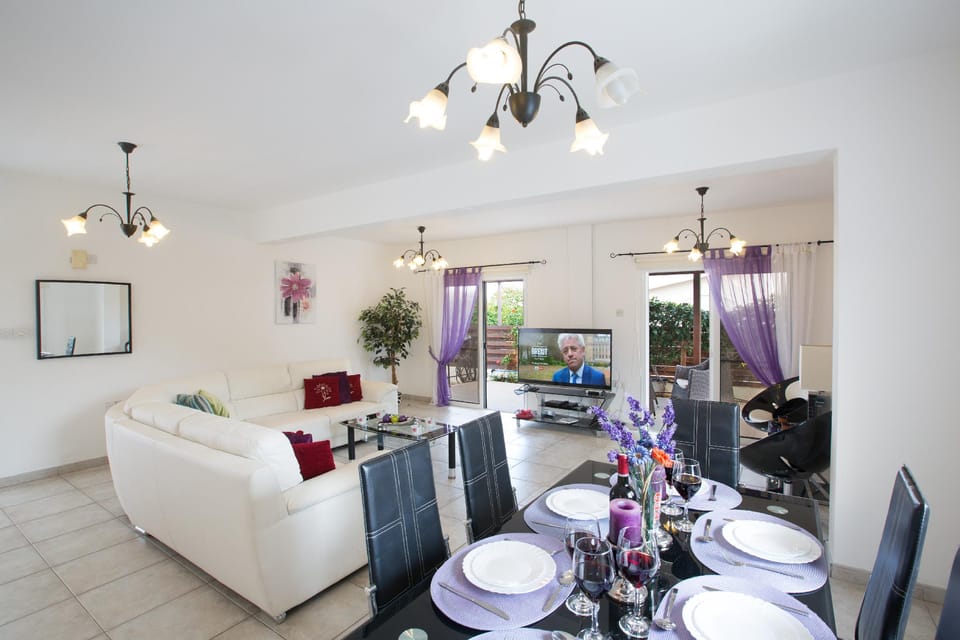 Protaras Holiday Villa Ds54 3 Bedroom Villa in the center Resort in Protaras