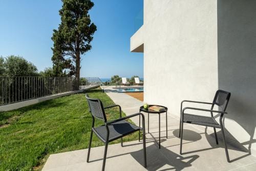 Avra & Ostria Villa, Pirgos-Villas,Heated pool , amazing sea view Hotel in Crete