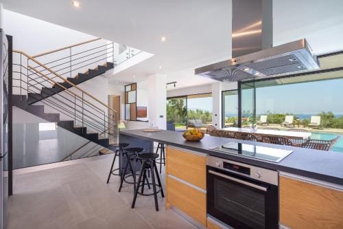Avra & Ostria Villa, Pirgos-Villas,Heated pool , amazing sea view Hotel in Crete