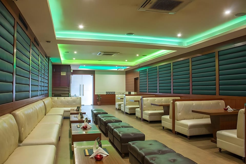 Cosmos Raj Plaza Jaipur Hotel in Jaipur