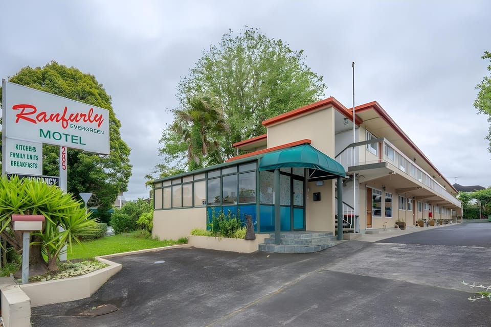 Ranfurly Evergreen Motel Hotel in Auckland