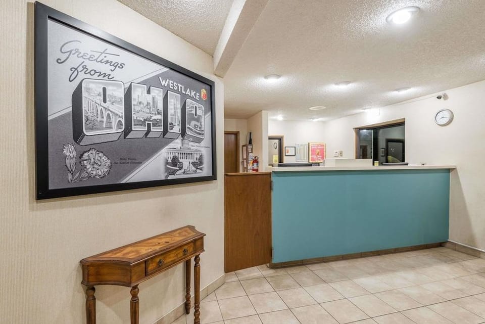 WestSpring Inn Hotel in Westlake