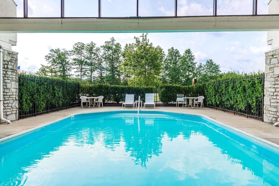 WestSpring Inn Hotel in Westlake