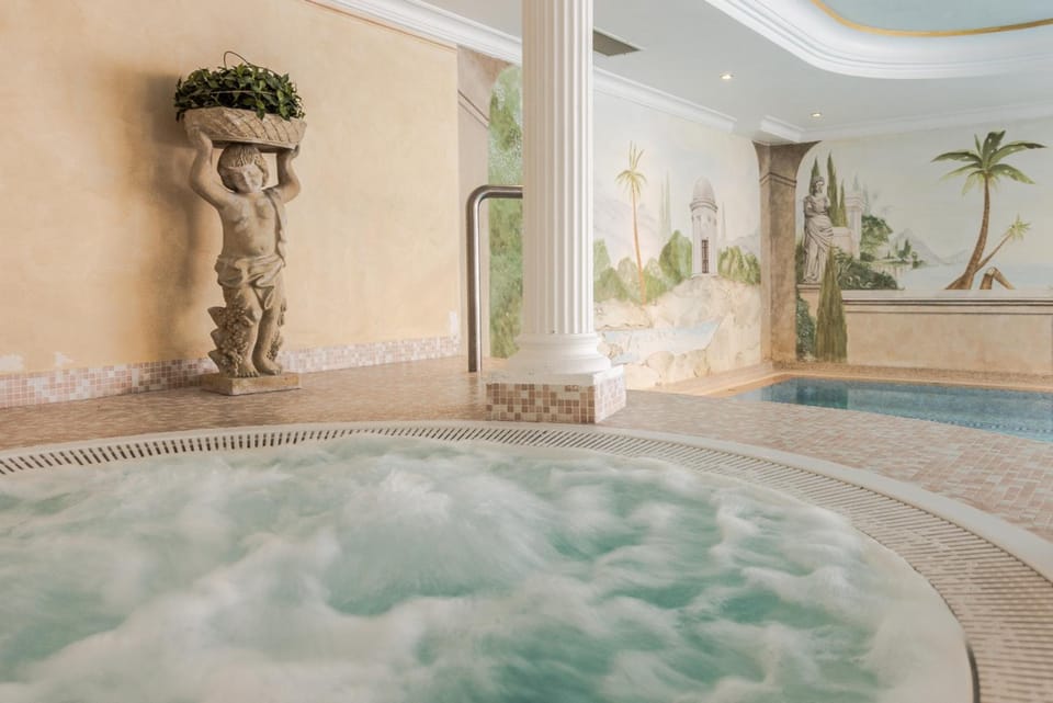 Hot tub