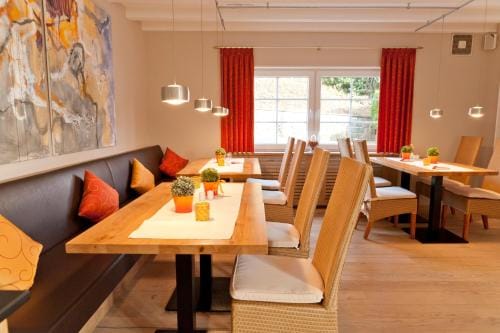 Merker's Hotel & Restaurant Bostalsee Hotel in Nohfelden