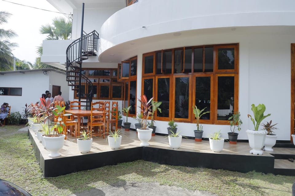 Amis Hotel & Restaurant Hotel in Sri Lanka