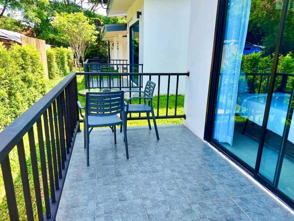 Blue Moon Boutique Resort Hotel in Surat Thani Changwat