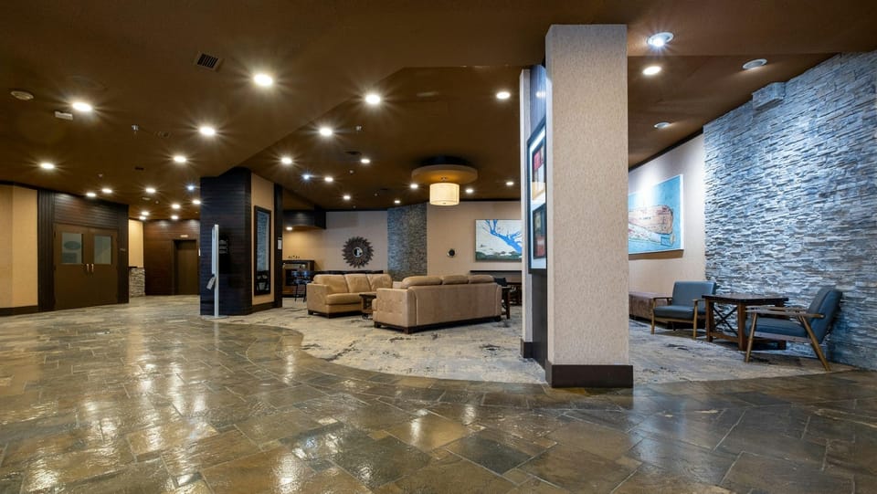 Prestige Mountain Resort Rossland Hotel in Rossland