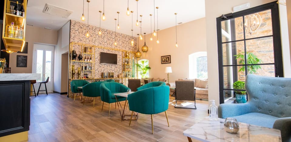 Bar/lounge