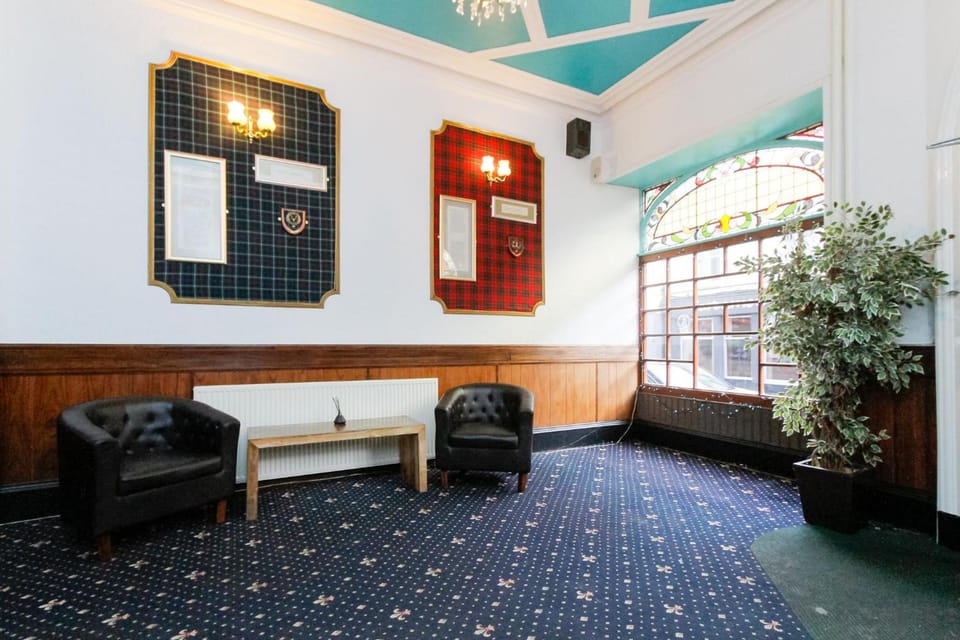 Carlton Hotel Hotel in High Street