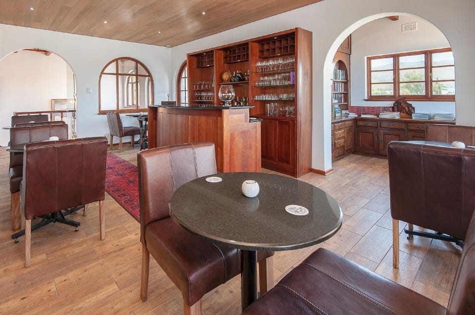 Bar/lounge