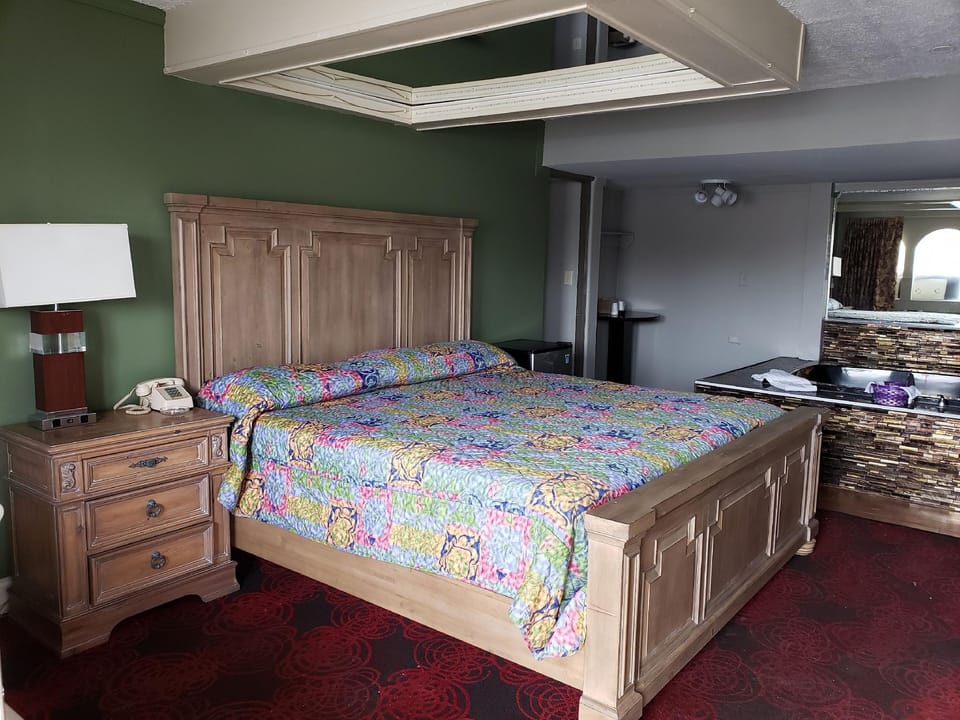 Welcome Inn & Suites Hotel in Riverside